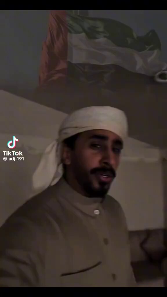 ما يزال أعزكم الله الحمار (ينهق) شكلهم مكثرين البرسيم عليه عشان كذا كل يوم متفلت