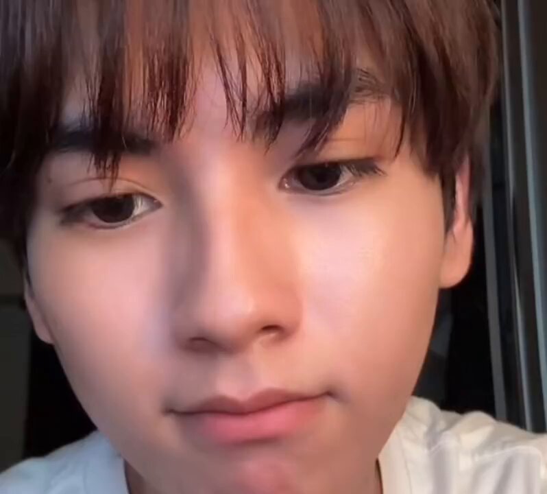 almost cried when patji jumped for joy at his p’kong joining his live… that’s his first born ㅠㅠ