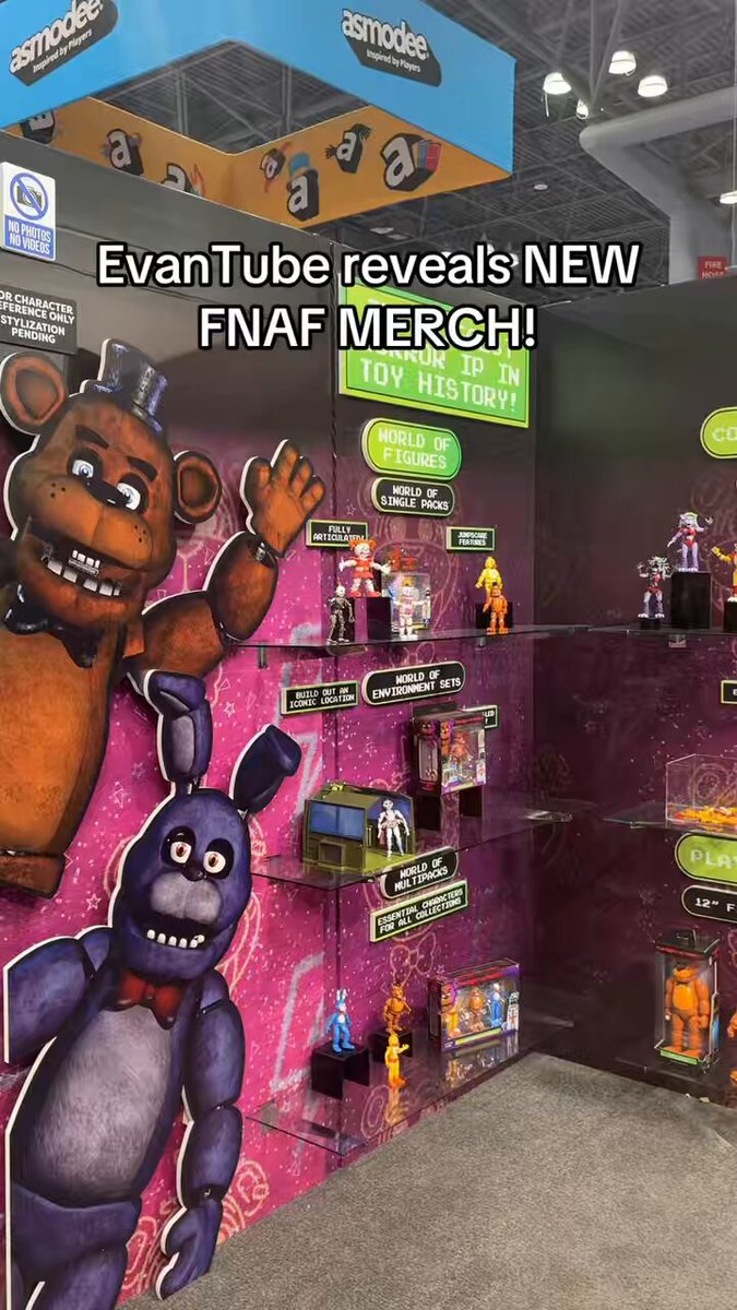 I got to check out THE UPCOMING FNAF MERCH in person! 🤯 Im really excited for all of these, these are some of the coolest figures and they looked even better up close.