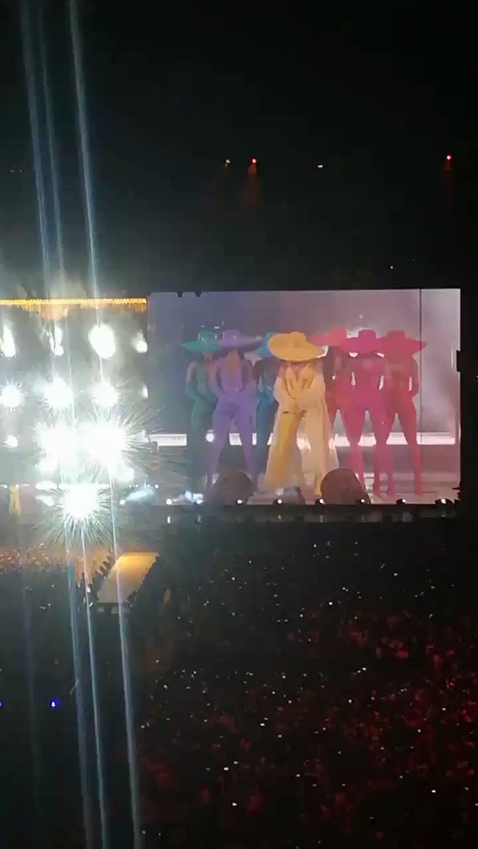 Meanwhile this was Beyoncé’s crowd in South Africa…. not bad for an unknown artist