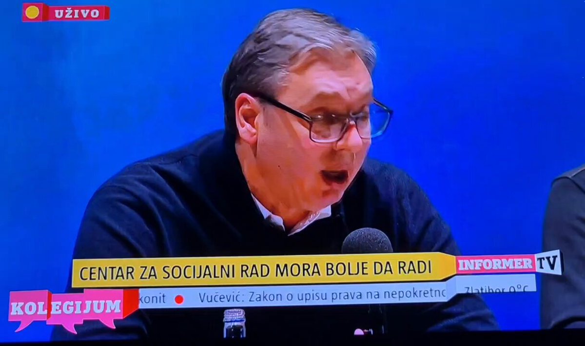 Žena govori da ne može priča pred detetom. Monstrum insistira da mu se kaže u čemu je problem. Žena pred detetom otkriva da mu ona nije majka nego da je staratelj i da mu je majka preminula. PAKAO