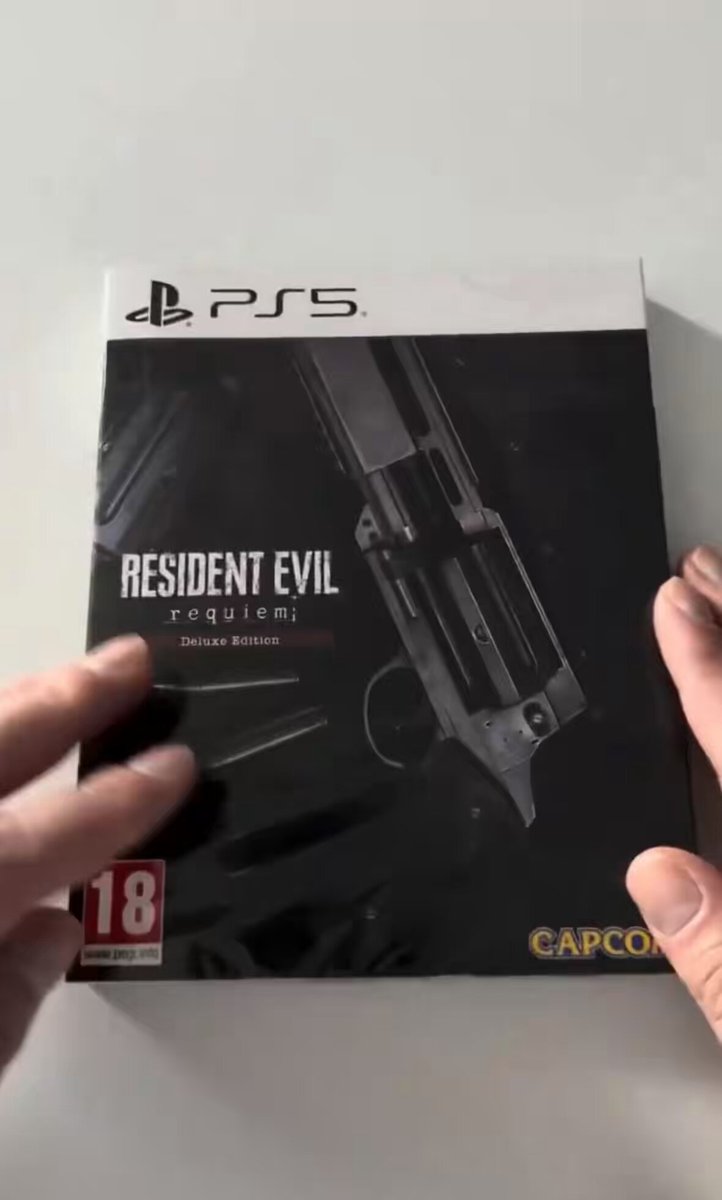 #ResidentEvilRequiem unboxing PS5, ya están copias físicas en Francia vendiéndose antes de tiempo, en España aún al menos que yo sepa no tenemos nada ni forma de conseguirlo, en Francia ya lo tienen y ya están jugando, una lástima.