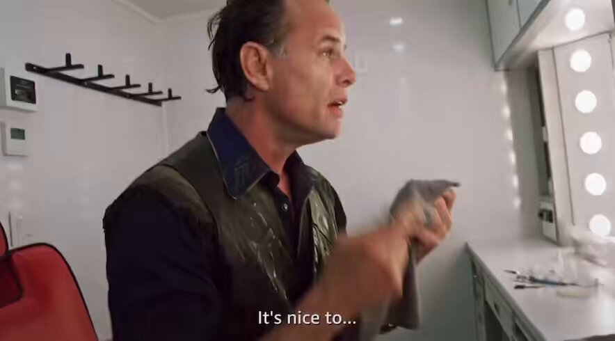 walton without the ghoul’s coat 👀