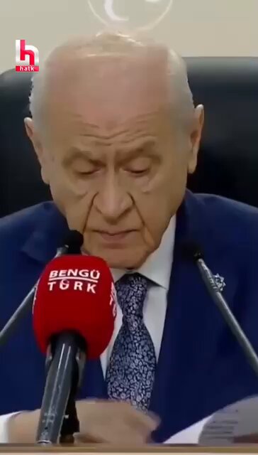MHP ve Ülkü Ocakları’na yönelik en az iki yıl boyunca katıldığınız her programda ve sosyal medya hesaplarınız üzerinden, FETÖ mensubu Cevheri Güven’in kaleme aldığı senaryoyu tekrar edip yalan ve iftiralarla bir operasyon yürütmeye çalıştınız. Bunu yaparken de gazetecilik maskesinin arkasına sığındınız. Öylesine emindiniz ki giriştiğiniz operasyonun başarıya ulaşacağından; “Ya bu girişim ters teper, döner dolaşır da bir bedel öder miyiz?” sorusu aklınızın ucundan dahi geçmedi. Oysa Devlet Bahçeli Beyefendi sizi uyarmış, yaşanacakları açıkça ifade etmişti. Şimdi ise söylediklerinizin ve yaptıklarınızın sonuçlarıyla yüzleşme zamanı geldi. Gazeteci kılığına bürünmüş tetikçilerden hesap sorma vakti. Bu ülkenin önündeki en büyük tehlikelerden biri; basının, dışarıdaki Türkiye düşmanlarının ve içeride onların piyonu hâline gelmiş sözde gazetecilerin operasyon aracı olmasına izin verilmesidir. Türk Devleti’nin ise buna karşı koyacak güç ve iradeye sahip olduğu açıktır. Bundan sonra ya Devlet başa, ya kuzgun leşe!