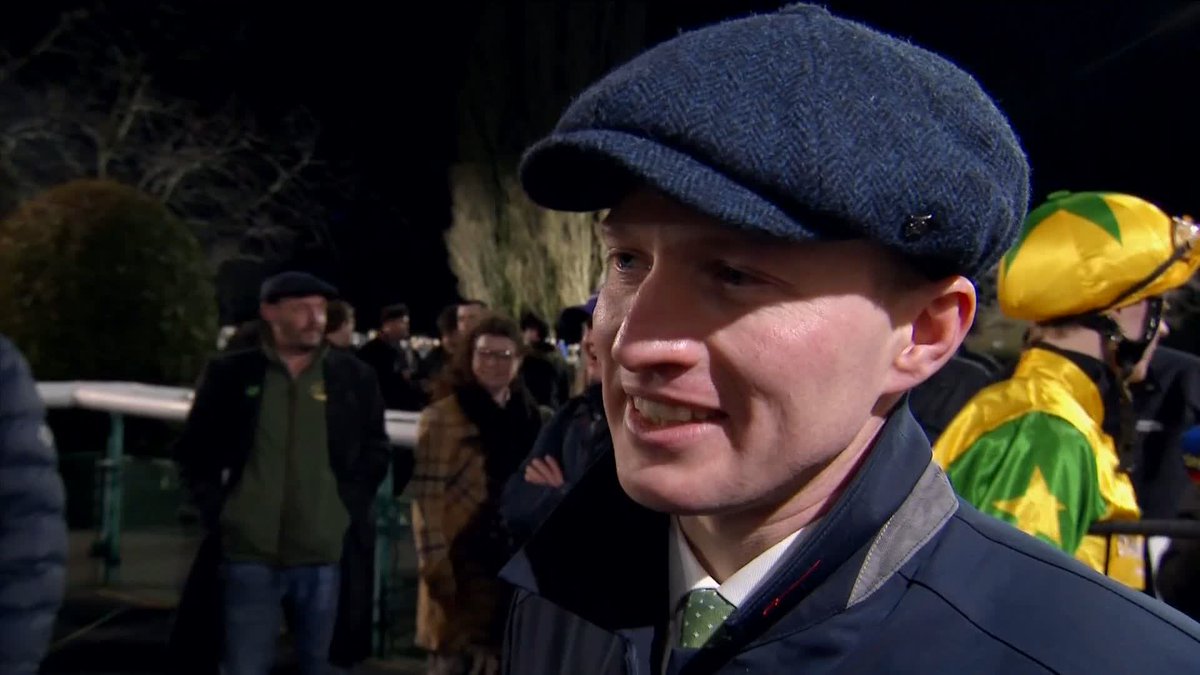 "What a horse" 💪 An emotional Oli Rix on bagging his FIRST winner in Dosman 👏
