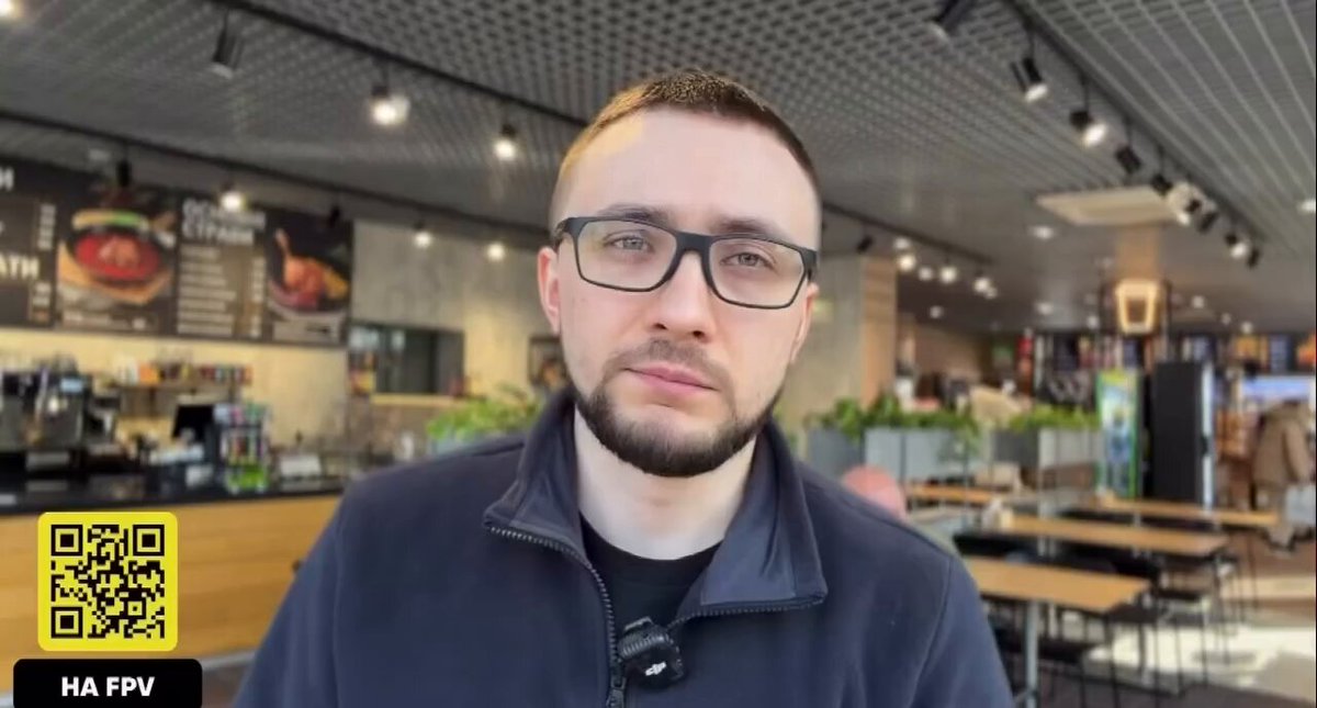 что из этого должно пугать? мне, например, поебать на польшу Если бы не Майдан и изгнание Януковича, мы бы стали второй Беларусью и воевали бы против Польши, — Стерненко