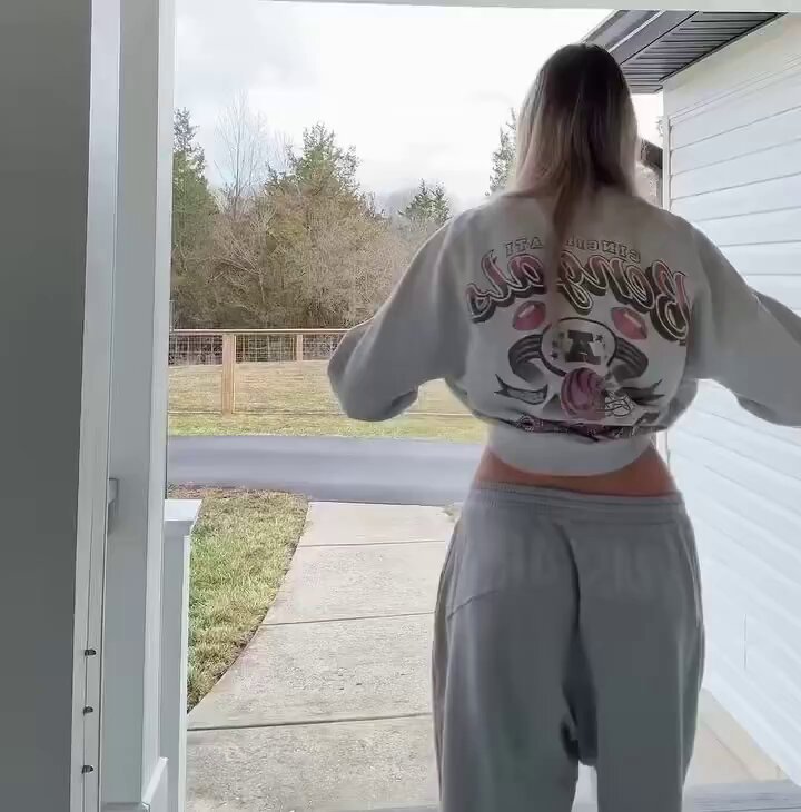How To Wave Your Husband Goodbye 👋