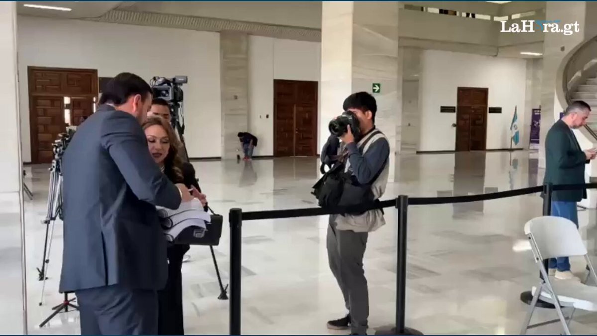 #AhoraLH | La magistrada del TSE, Irma Palencia, presenta su expediente como candidata a fiscal general del Ministerio Público (MP). 📹: Daniel Ramírez/LH ✍️: Engelberth Blanco/LH