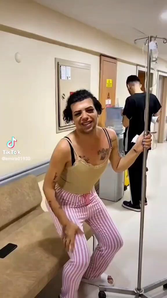 سمبل اغا حامل 😑 😑 😑 😑 🤣 🤣 👇