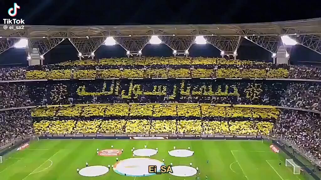 🚨🚨🚨🚨 في مثل هذا اليوم — 20 فبراير 2015 : قدمت جماهير الاتحاد أفضل تيفو في تاريخ كرة القدم (حبيبي يا رسول الله) 💛🖤