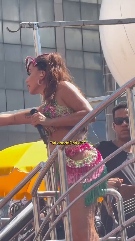 pov: o porque eu me sinto segura indo ao bloco anitta: