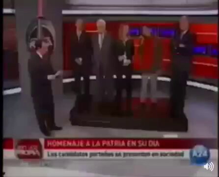 Los Kukas están militando a Myriam Bregman una mina que no canta el himno por que no se siente argentina. Fondo de olla total del Kirchnerismo.