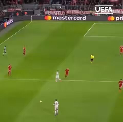 This is literally one of the most memorable goals in football. Sadio Mane was an absolute monster.