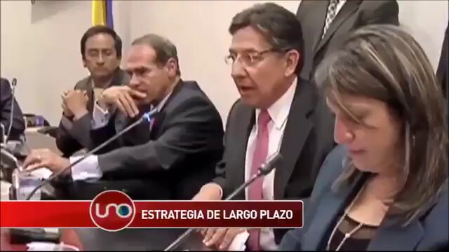 ¡Por fin condenaron a Leónidas Bustos, protagonista principal del cartel de la toga! Hace 10 años denuncié querían manosear la Constitución para que la contratación de la Rama Judicial estuviera en manos de presidentes de las altas cortes. Y oh sorpresa: uno de esos presidentes era Leónidas Bustos, hoy CONDENADO por vender fallos.