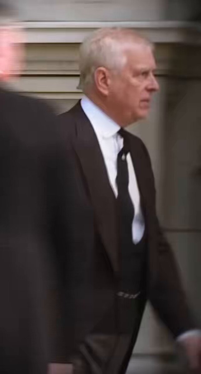 Everyone’s known for years that Prince Andrew is a bully who terrorises his staff &amp; throws temper tantrums but nobody cared to do anything about it. You know who else is known to be petulant &amp; throw temper tantrums? Charles &amp; William. Andrew did what he did because he could.