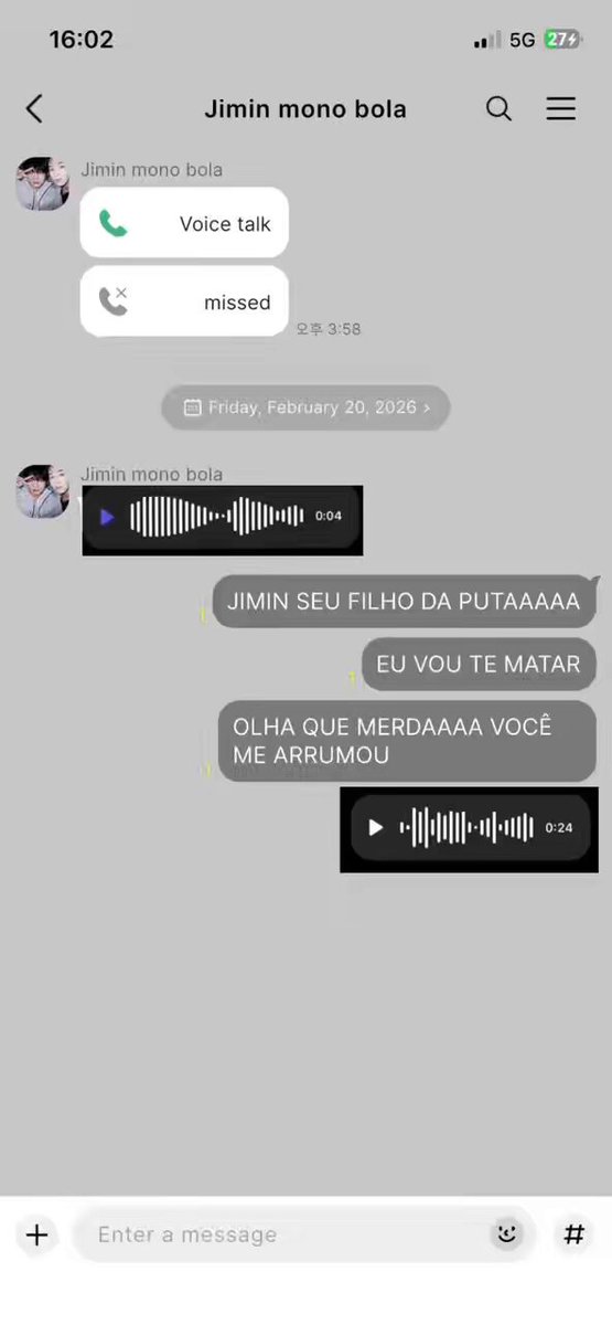 #Taekookau mini - Amante também ganha presente tá ? Onde Taehyung recebe um áudio do seu melhor amigo Jimin, te sacaneando mas seu marido, Jungkook ouve e gera uma briga descomunal entre o casal
