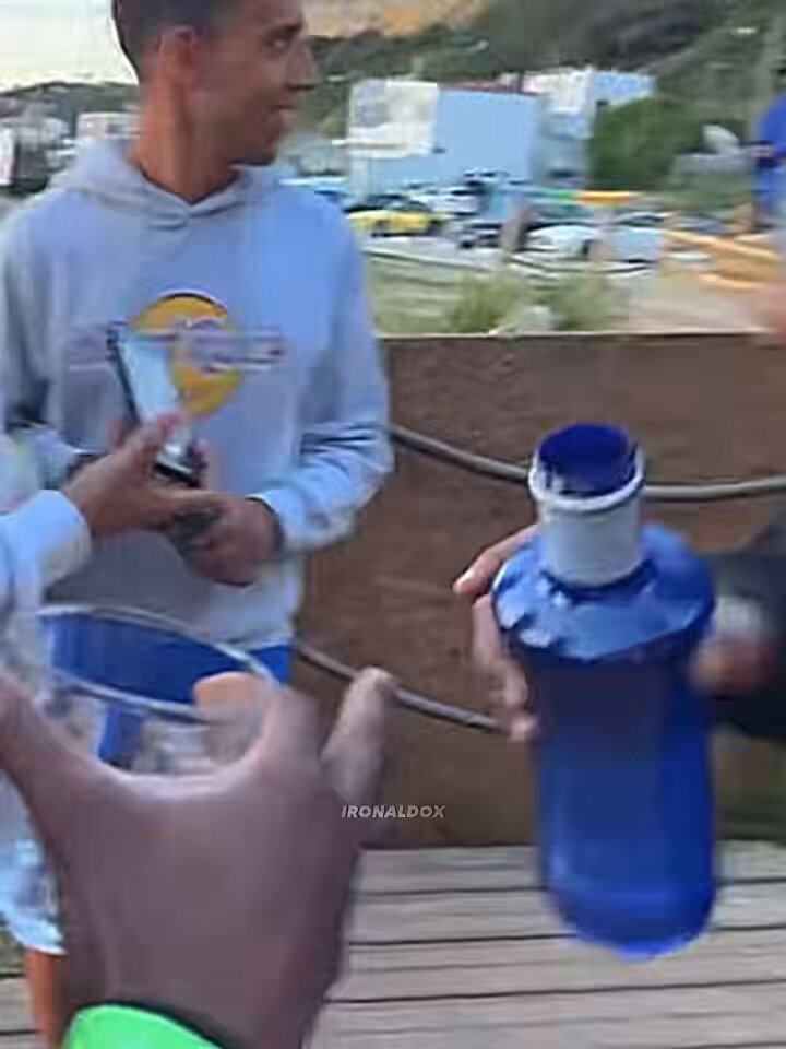 IShowSpeed breaking his Ramadan fasting with Water and Sandwich ☪️