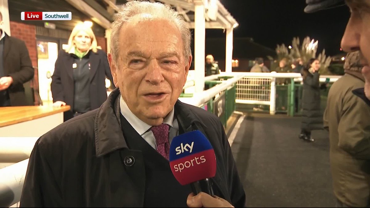"He's awesome, isn't he?" 🤩 Hear from Michael Buckley after an incredible display from his star at Southwell Racecourse...