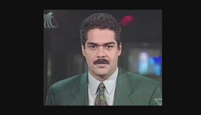 ¡Esta noche en HECHOS! 32 años y contando. ¡Gracias!