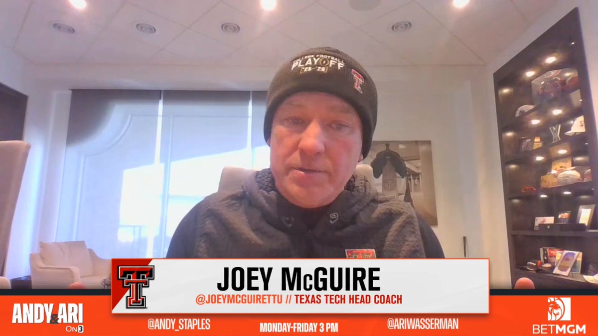 🚨NEW SHOW 🚨 🏈 Texas Tech Football’s Joey McGuire 🌵 joins the show 📅 How to FIX the college football calendar 📫 Dear Andy Staples &amp; Ari Wasserman here: