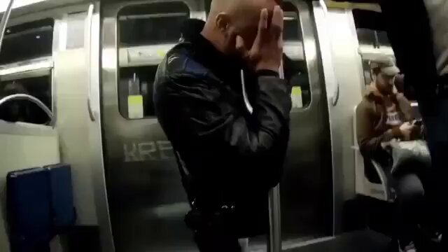 DE ZERBI REVIENS À L’OM JE T’EN CONJURE C’EST PAS POSSIBLE LÀ CE QUE JE VOIS