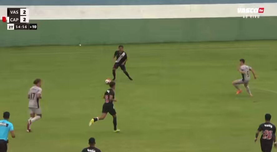 💢⚽️ Zuccarello decide no último lance. Pelo Brasileiro sub-20, o Vasco virou o jogo contra o Athletico PR no último lance da partida com um GOLAÇO de Lukas Zuccarello.