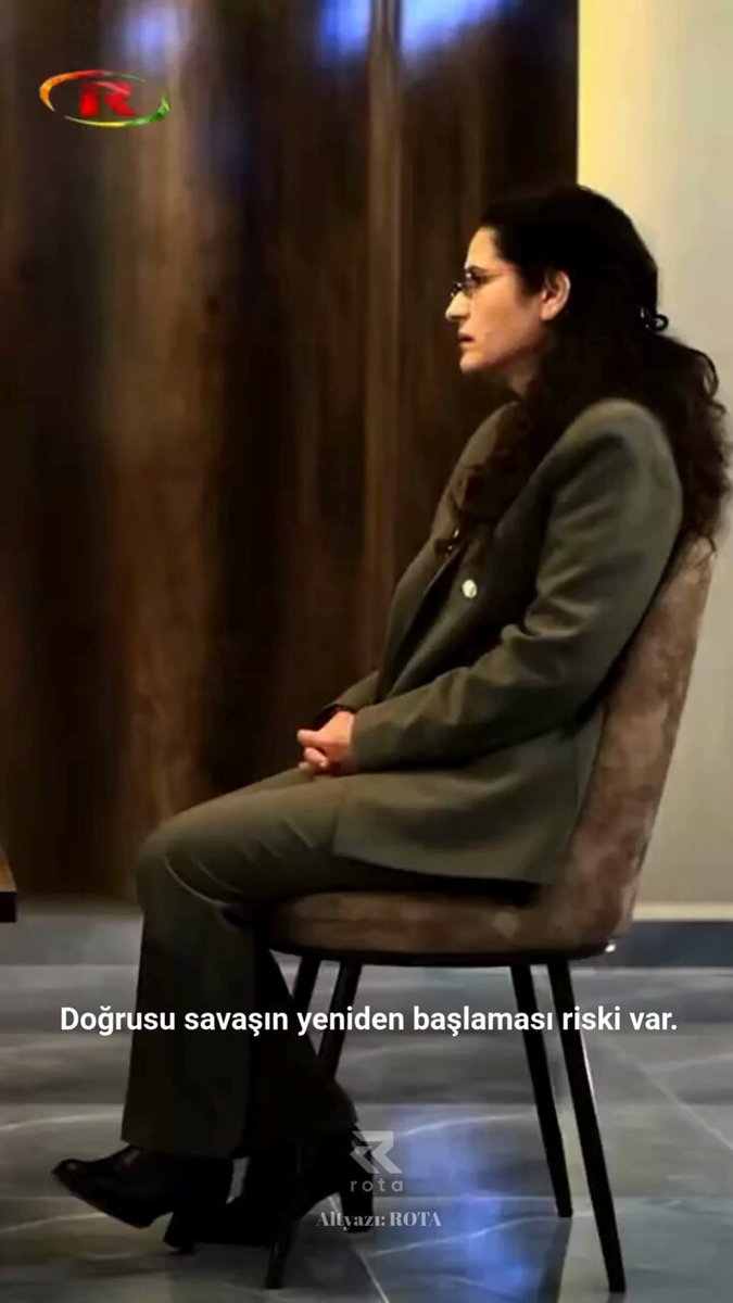 SON DAİKA İlham Ahmed: Savaşın yeniden başlama riski var. Tehlike var, risk var. İnsanlar bu konuda duyarlı olmalı, yakından takip etmeli. Tek bir çağrı bile büyük ayaklanmaların sebebi olmalı.
