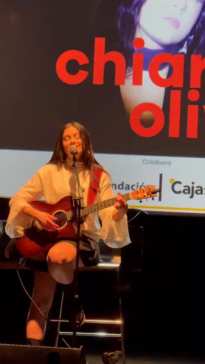 no fue real #LOS40StageChiara
