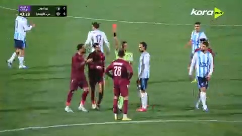 الكرة دي تستحق طرد؟!