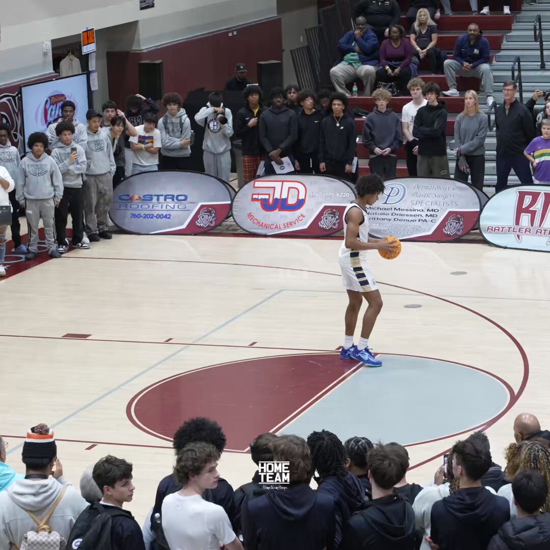 Kenny Smith helps high schooler pull off his signature dunk