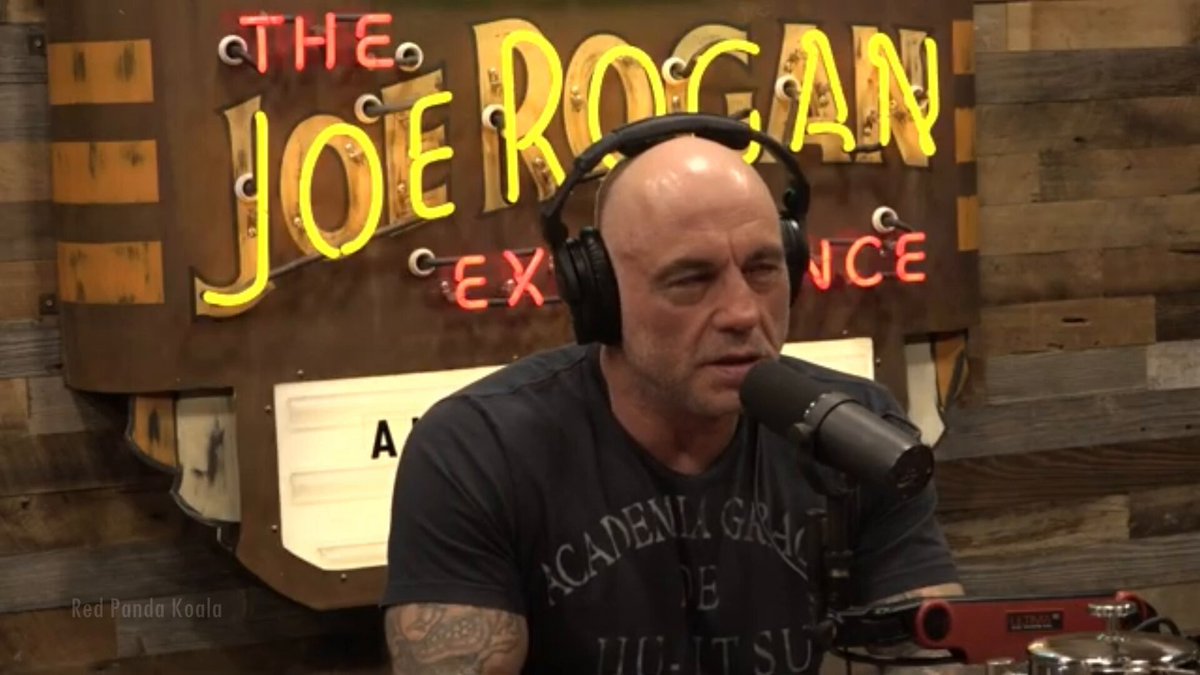 🚨 Joe Rogan says the UFO too big to move is in Korea