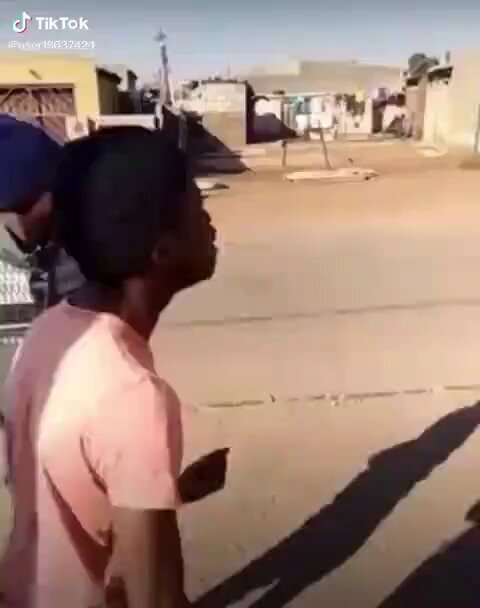 The Original "Manje Clean" uzong'thola da emakuleni thinking about my future plans.😎😅😂🤣