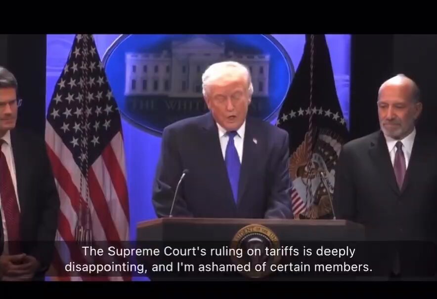 Donald Trump und der Supreme Court Wenn das Ego die Logik frisst 🤡🇺🇸 Der Supreme Court verpasst Trumps Zoll-Phantasien eine juristische Abfuhr, und seine Reaktion ist so vorhersehbar wie immer. Statt das Urteil zu akzeptieren, beleidigt er die Richter als feige und liefert direkt im Anschluss eine Machtdemonstration ab, die an Größenwahn kaum zu überbieten ist. ​Er gibt offen zu, dass es ihm völlig egal ist, ob er rechtlich befugt ist, Gebühren zu erheben – solange er nur genug Porzellan zerschlagen kann. Die Logik dahinter ist so simpel wie erschreckend: Wenn ich keinen Dollar Zoll bekomme, dann zerstöre ich eben den gesamten Handel oder gleich das ganze Land per Embargo. Dass er dabei so tut, als würden andere Nationen „auf den Straßen tanzen“, zeigt nur, wie tief er in seiner eigenen Opferrolle feststeckt. Am Ende bleibt ein Bild von einem Mann, der die Weltwirtschaft wie ein beleidigtes Kind behandelt, dem man das Spielzeug weggenommen hat. Wer damit prahlt, die Macht zu haben, alles in Schutt und Asche zu legen, entlarvt sich im Grunde nur selbst. ​#Trump #USA #Großenwahn #Handelskrieg #SupremeCourt #PolitikAbsurdistan #Wirtschaft