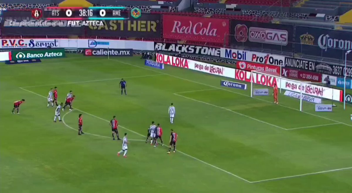 Hoy se cumplen 5 años del penal a dos toques entre Sebastián Cordova y Henry Martin en el América vs Atlas de la Jornada 7 del Guard1anes 2021. La famosa noche del inicio del Bi campeonato del Atlas.