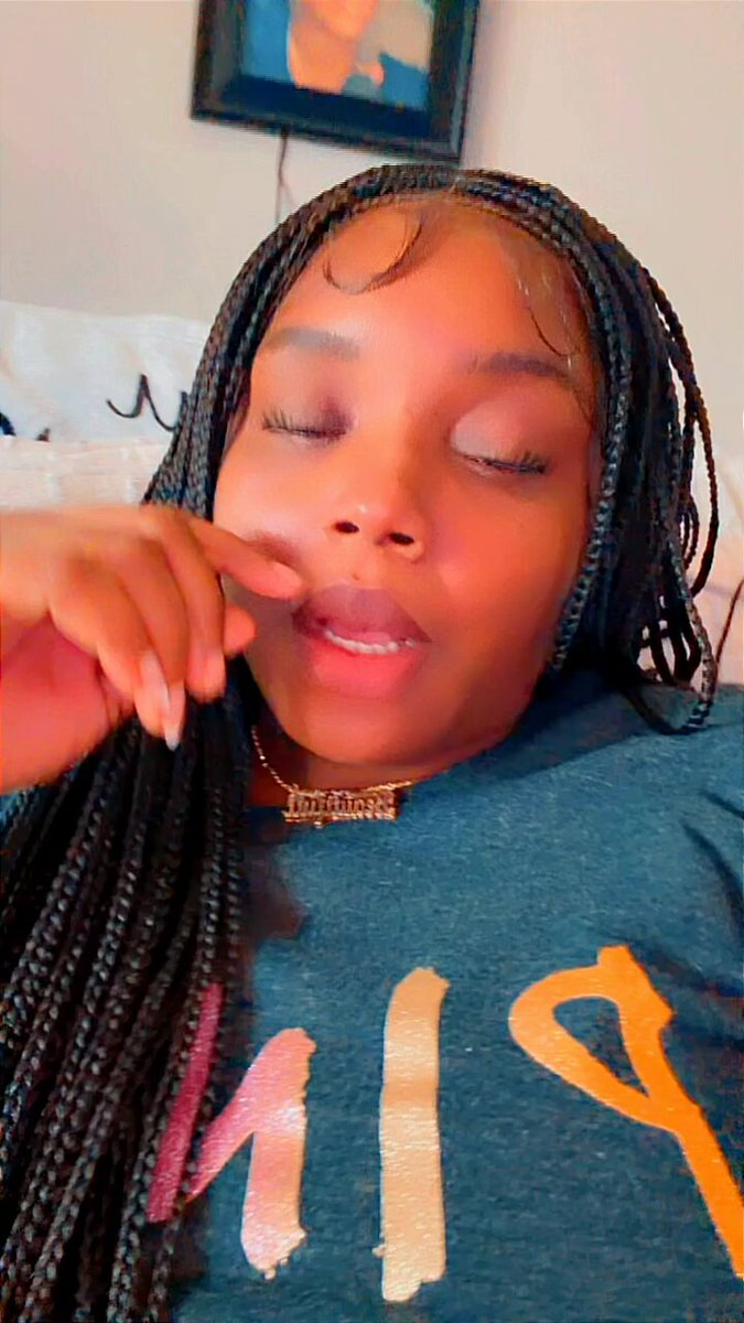 Yall that shyt to me baby don’t be shy☺️🙈