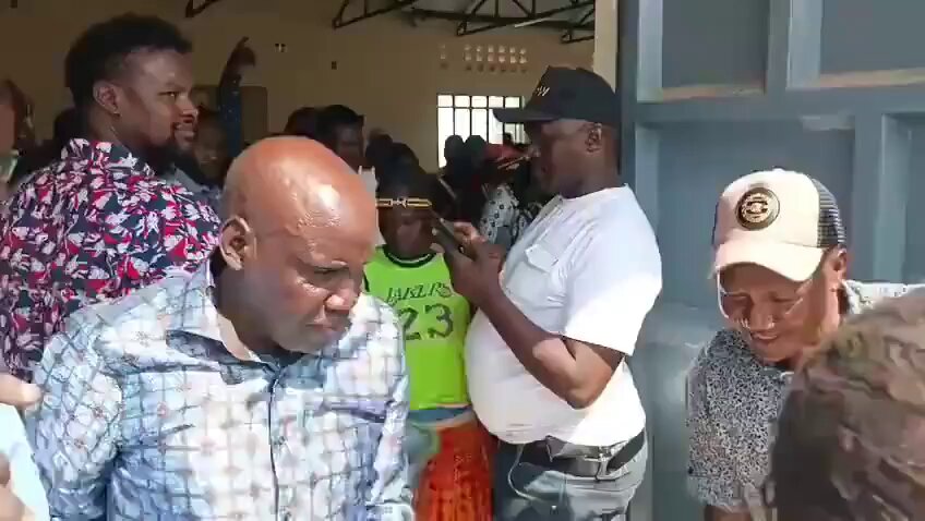 Inakaa Oketch Salah my brother is the new Posho Mill in town...Anasiaga kusiaga.😅