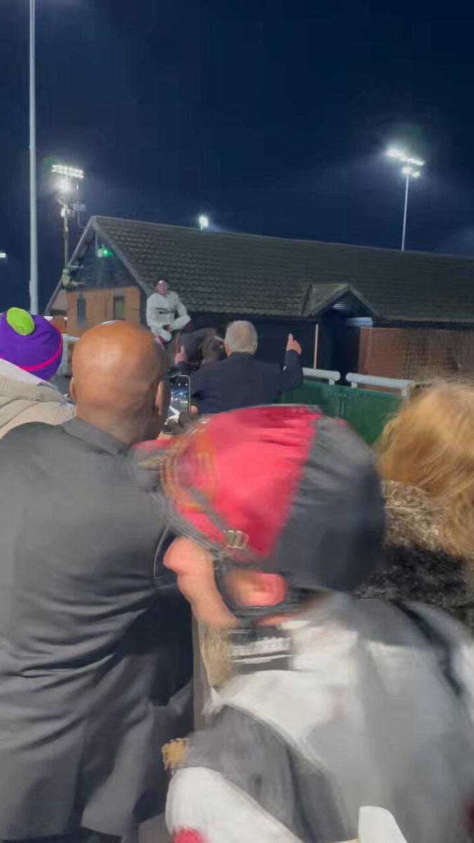 Wow what a night with a very happy outcome. Southwell Racecourse was like a mini Cheltenham and a wonderful atmosphere. Constitution Hill Oisín Murphy took no prisoners and on the off Star Sports Bookmakers showed 9/4. Congratulations to gracious owner and trainer well done ARC