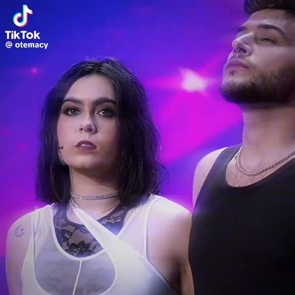 macy cometiendo cr¡men de odio ☹️