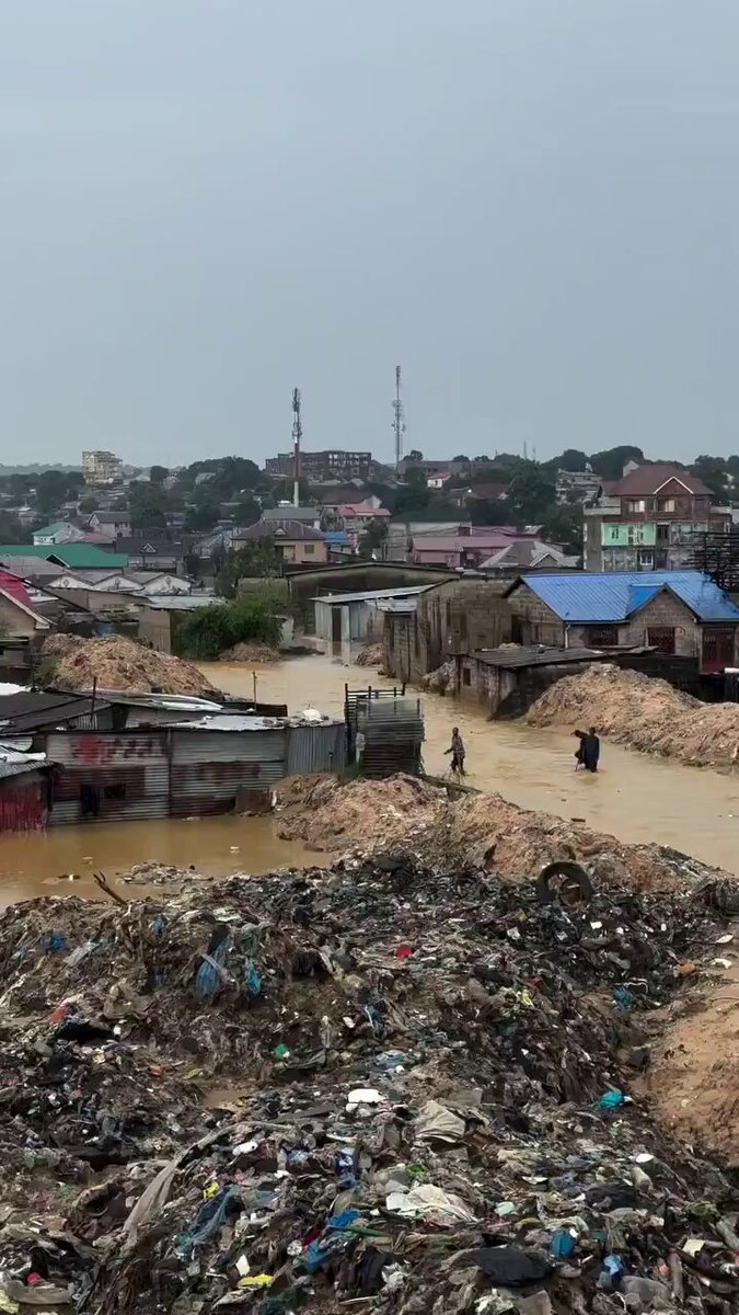 DR Congo 🇨🇩 The sewage system in the capital, Kinshasa, is experiencing severe deterioration, exacerbating a health and environmental crisis faced by local residents amid the absence of effective reforms by the government authorities.