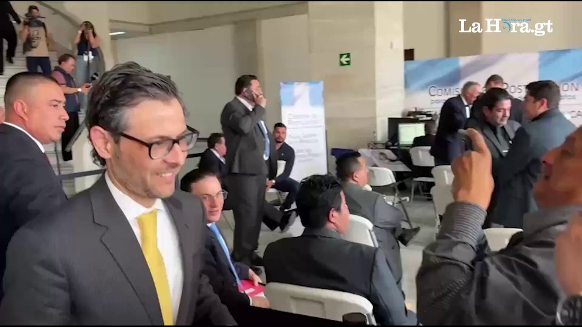 #AhoraLH | El titular del Procuraduría General de la Nación, Julio Saavedra, presentará su expediente como candidato a Fiscal General del Ministerio Público. ✍️: Engelberth Blanco 📹: Daniel Ramírez