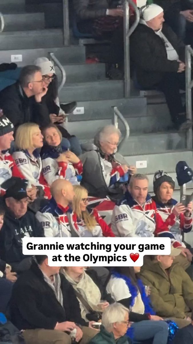 You can always find Hammy and Grant’s Grannie knitting, watching their curling game 💙