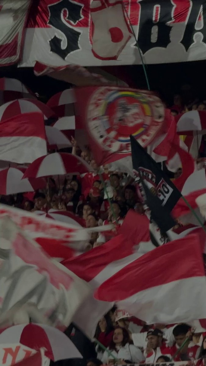 ¡Ya somos 9.700 abonados para la CONMEBOL Libertadores! 🏆 Restan 300 abonos con el obsequio Libertador: gorra Copa Libertadores + lata conmemorativa de la Décima del León ⭐️🦁 🎟️ Abónate y apoya al Primer Campeón 🇮🇩