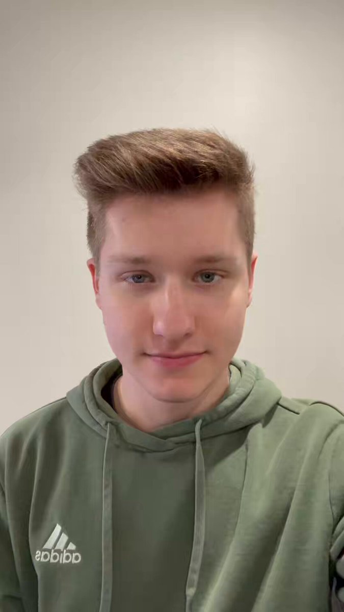 Why I am the most APPETIZING option for YOUR team! 🧇 KreekCraft IBella Nico Lana Rae #Bloxfest #TwitchRivals