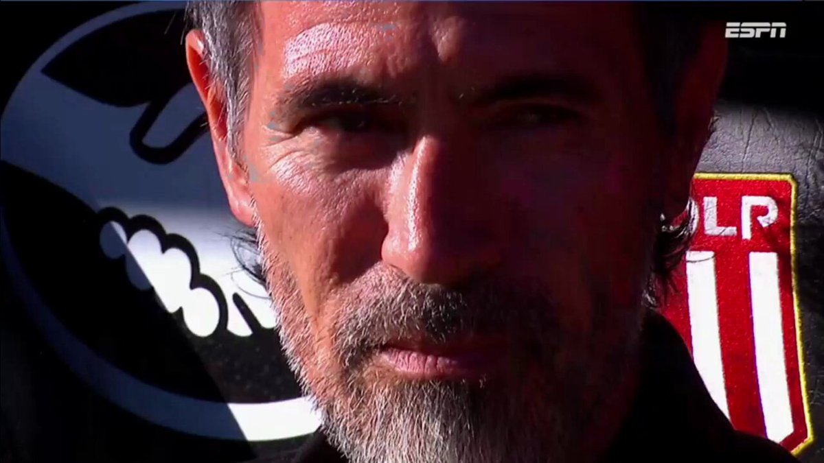 Isso aqui é foda, viu... Vamo cuidar bem do Barba aqui, ter paciência, apoiar, pra ele não ter saído em vão dos colegas do Estudiantes. Vamo, Galo!