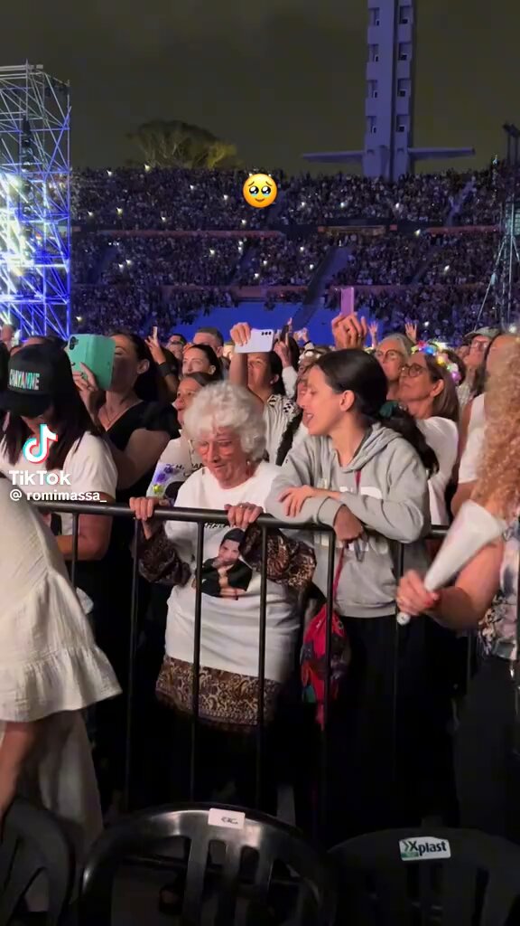 yo dentro de 40 años en valla viendo a morat