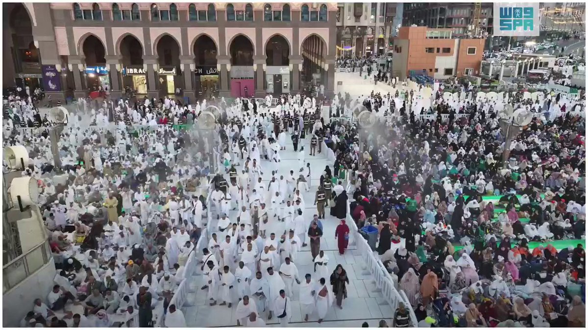 Beautiful Videos captured by Saudi Press Agency of the crowd at Masjid Al Haram