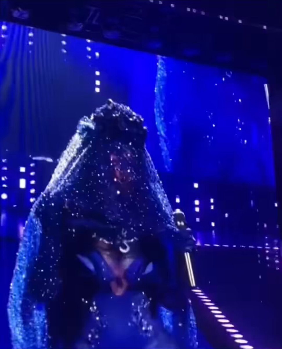 It’s insane how loud the crowd sings their heart out when Cardi B’s “Be Careful” comes on… The crowd gets louder each show. 😱