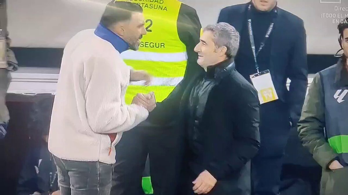 Que no Eder Sarabia que no... Que te pierden las formas.