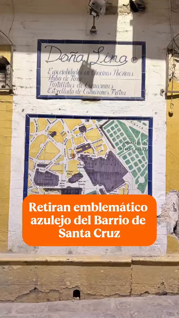 El Ayuntamiento de Sevilla: "no vamos a retirar los azulejos" Also el Ayuntamiento de Sevilla: "vamos a retirar los azulejos"
