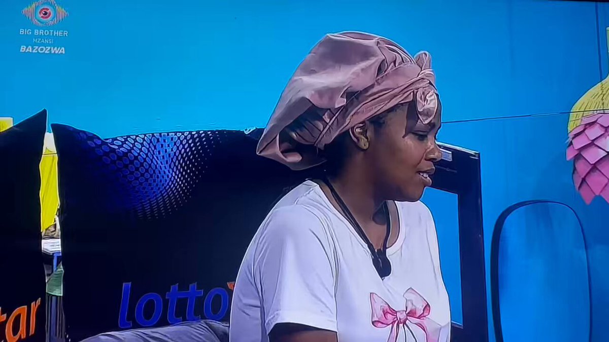 Thandeka sleeping on Bravo b’s bed 😭😭😭🤣🤣🤣🤣 #BBMzansiS6 #ThandekaTshabalala